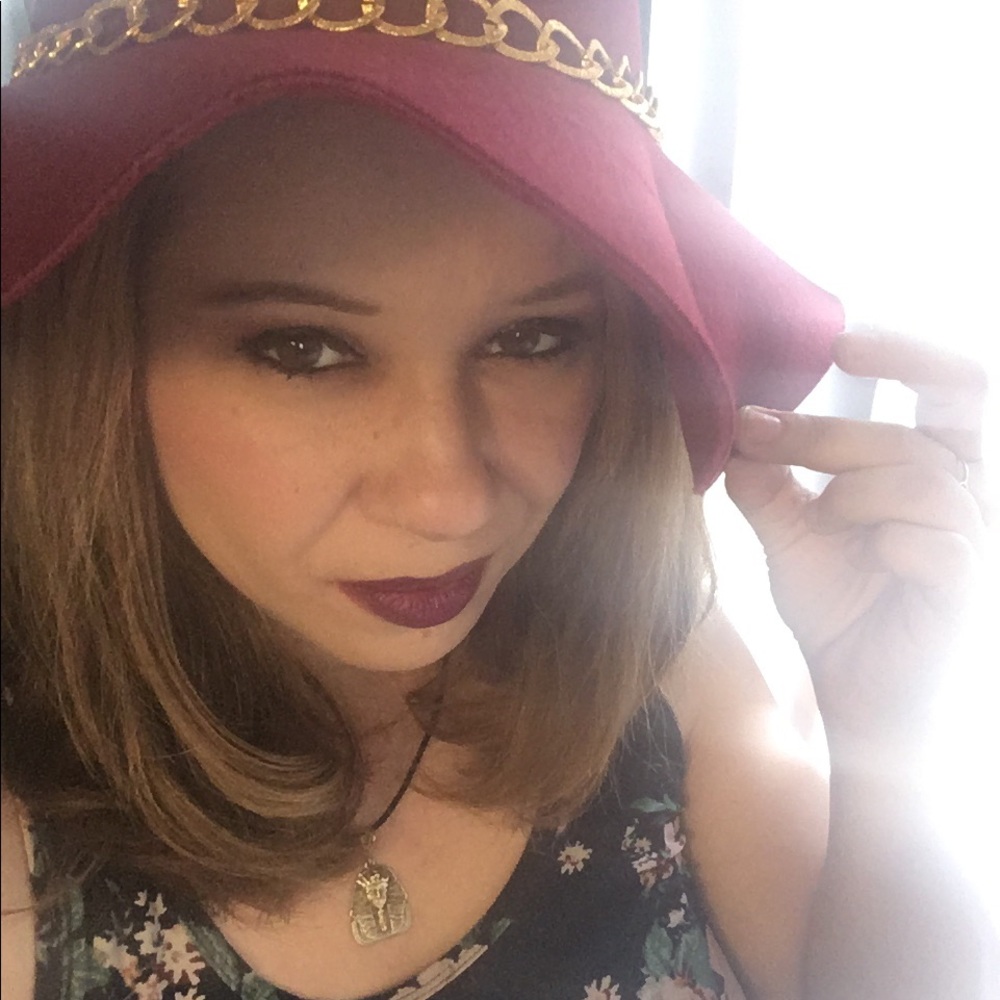 Meet your Posher, Araceli